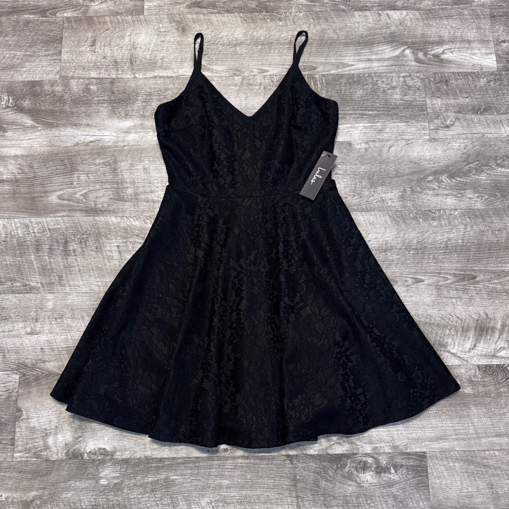 Lulu's Way with Words Black Lace Skater Dress NWT Womens Sz. S - Picture 3 of 13